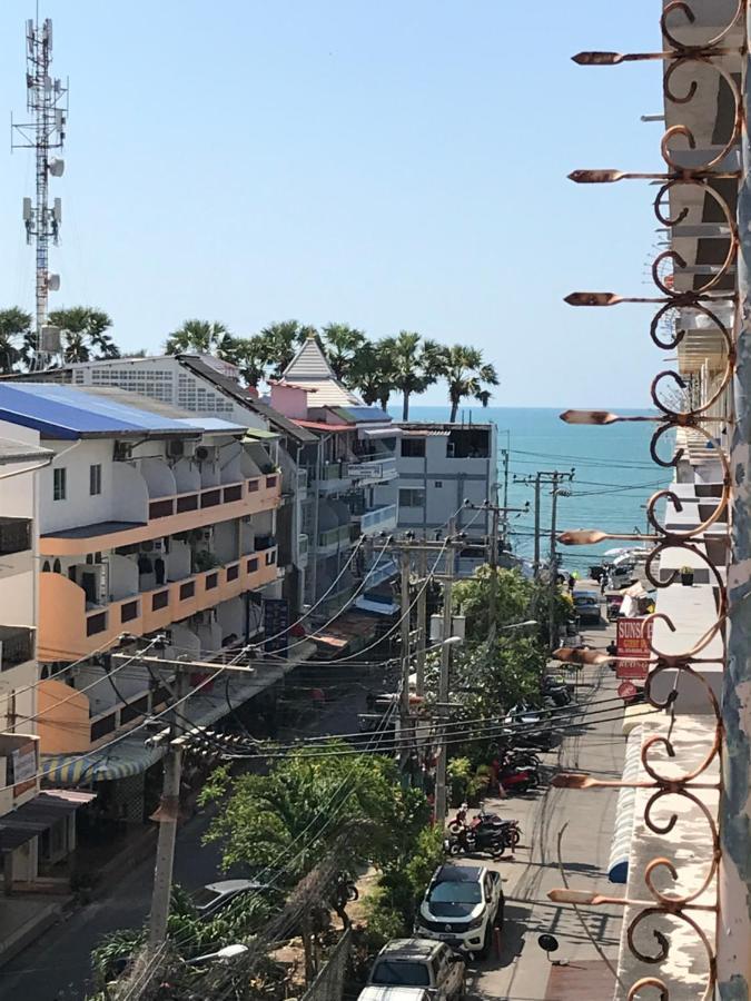 Hotel Sv. House à Jomtien Beach Extérieur photo