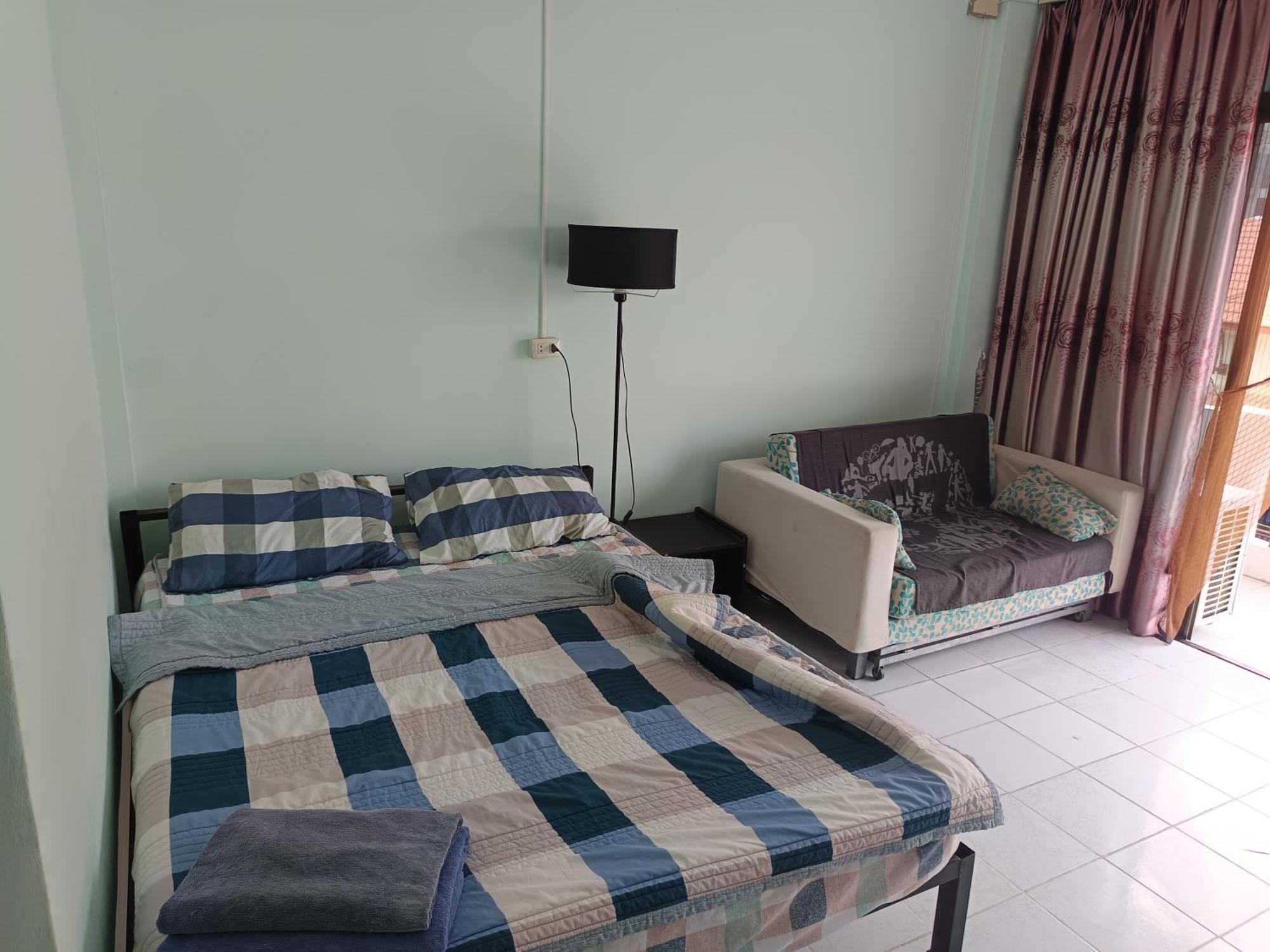 Hotel Sv. House à Jomtien Beach Extérieur photo