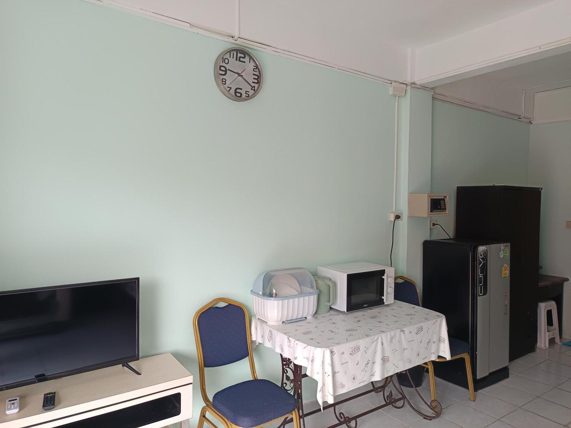 Hotel Sv. House à Jomtien Beach Extérieur photo